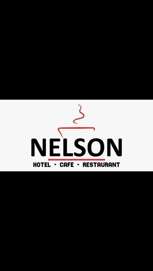 Hôtel Nelson M'dik Buitenkant foto